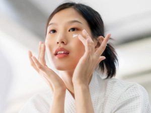 Lumeraskin | Kem dưỡng ẩm dậy thì – 3 Bí quyết chăm da đúng cách từ tuổi teen